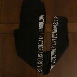 Victoria’s Secret sport leggings